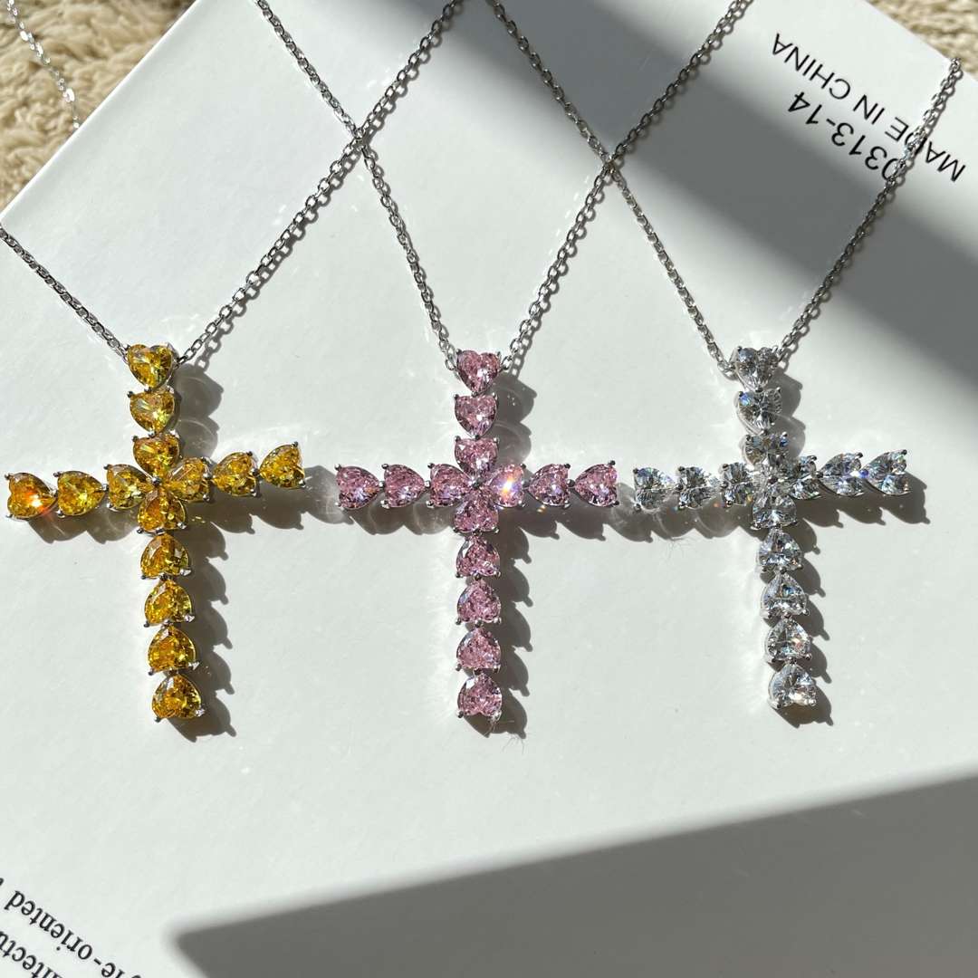 [Noble Jewelry]Radiant Cross Shape Necklace