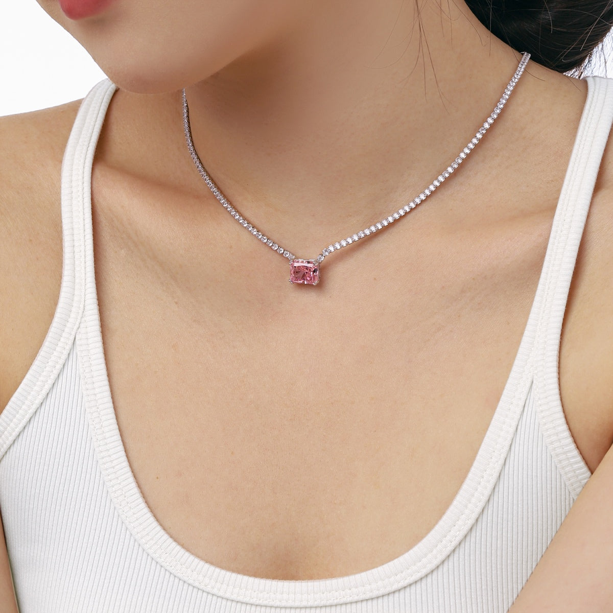 [Noble Jewelry]4.0 Carat Elegant Radiant Cut Necklace