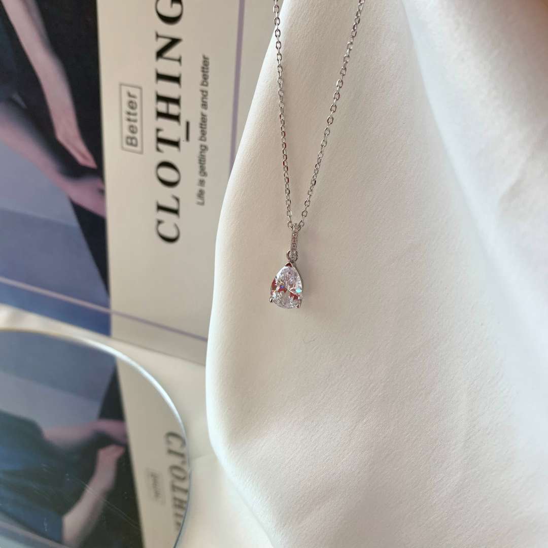 [Noble Jewelry]Delicate Water Drop Shape Fashion Necklace