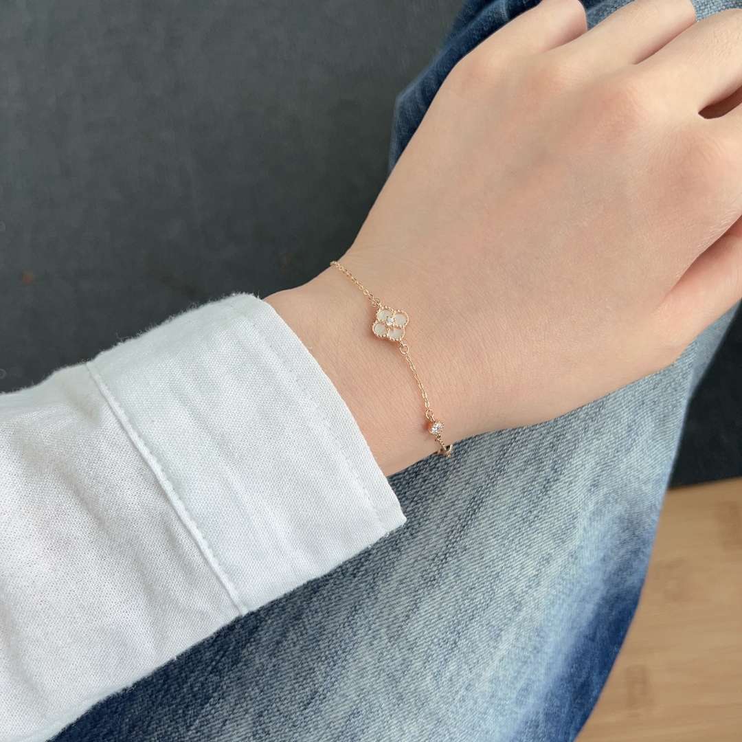 [Noble Jewelry]Delicate Four Leaf Clover Bracelet