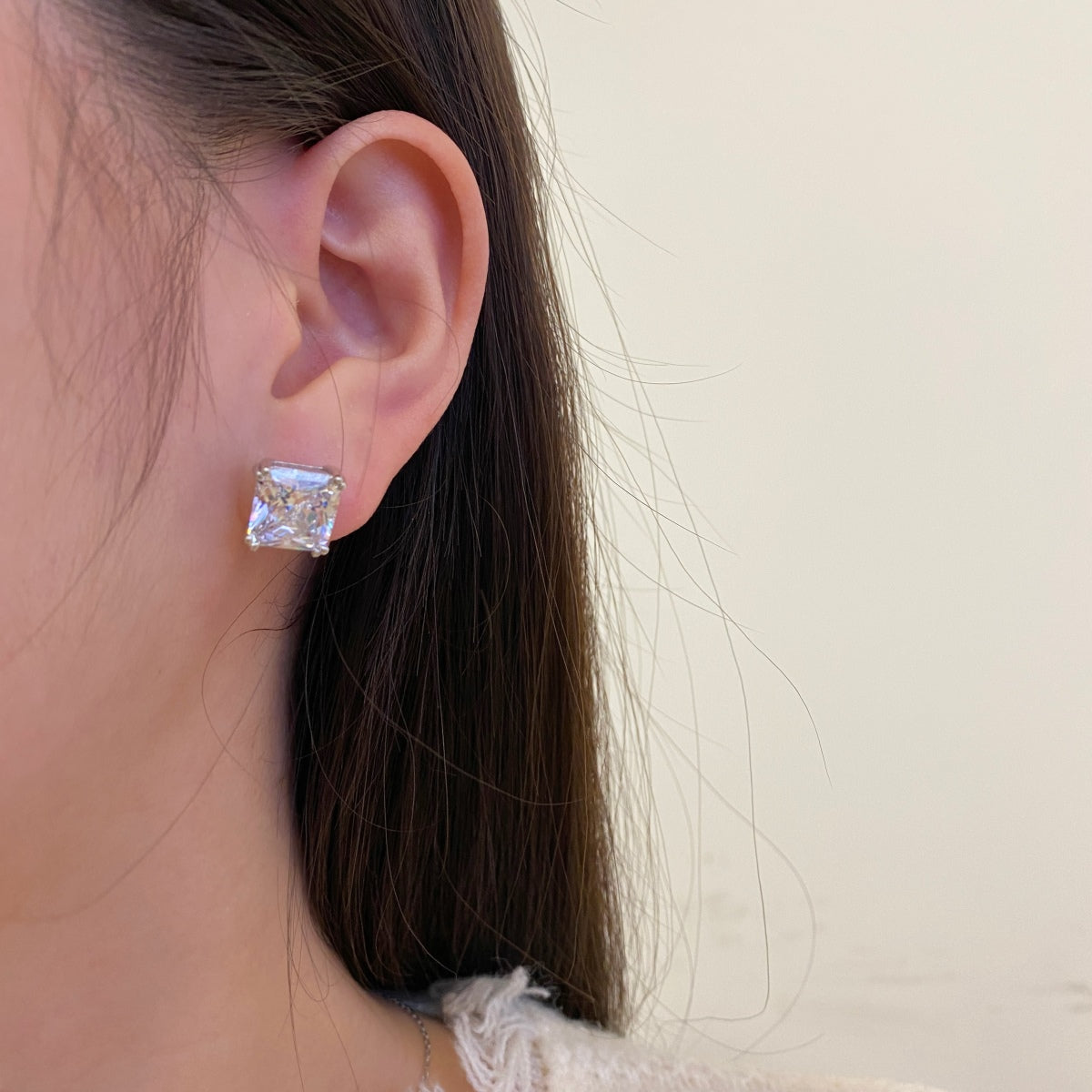 [Noble Jewelry]Delicate Square Shape Earrings